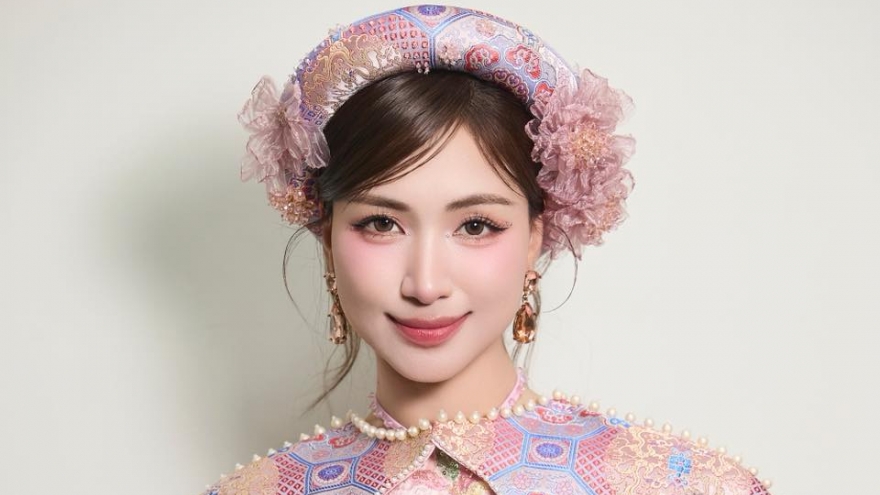 Hòa Minzy gửi 300 triệu đồng giúp đỡ đồng bào Nghệ An bị lũ do bão số 3 gây ra