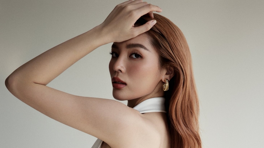 Sao Việt 20/7: Kỳ Duyên khoe lưng trần gợi cảm