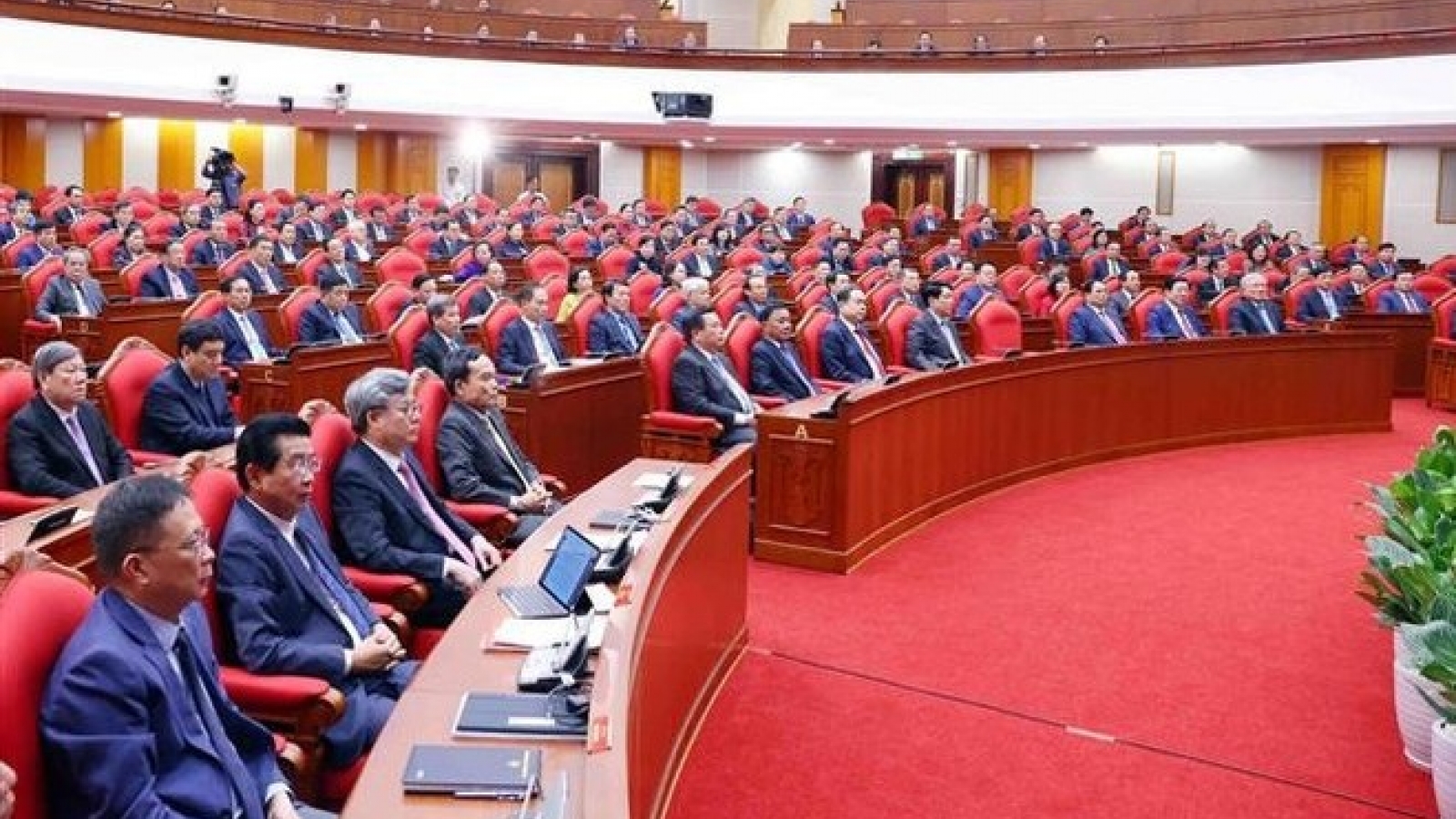 13th Party Central Committee wraps up 12th plenum