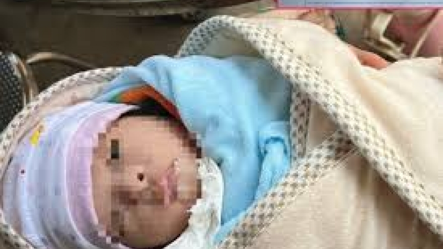 Bé gái sơ sinh bị bỏ rơi trước nhà dân ở Đà Nẵng, thư tay tiết lộ lý do bất ngờ