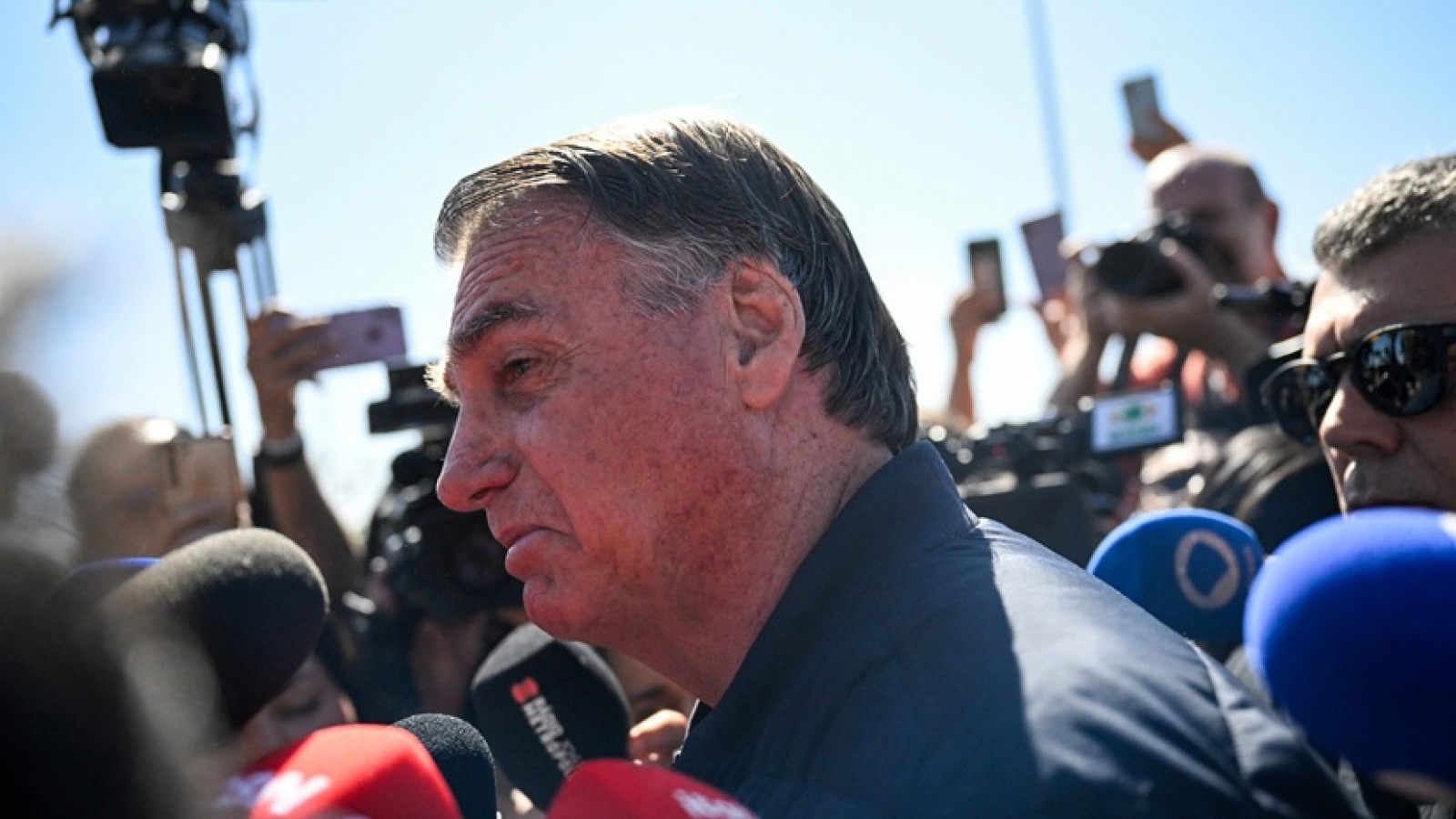 Tòa án Tối cao Brazil ban hành lệnh cấm với cựu Tổng thống Jair Bolsonaro