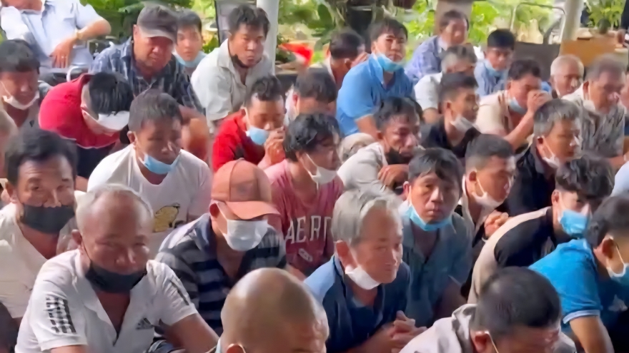 Triệt phá trường gà quy mô lớn, bắt giữ 54 đối tượng