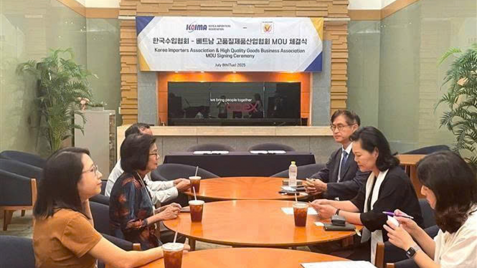 Vietnamese firms seek to expand high-quality product exports to RoK