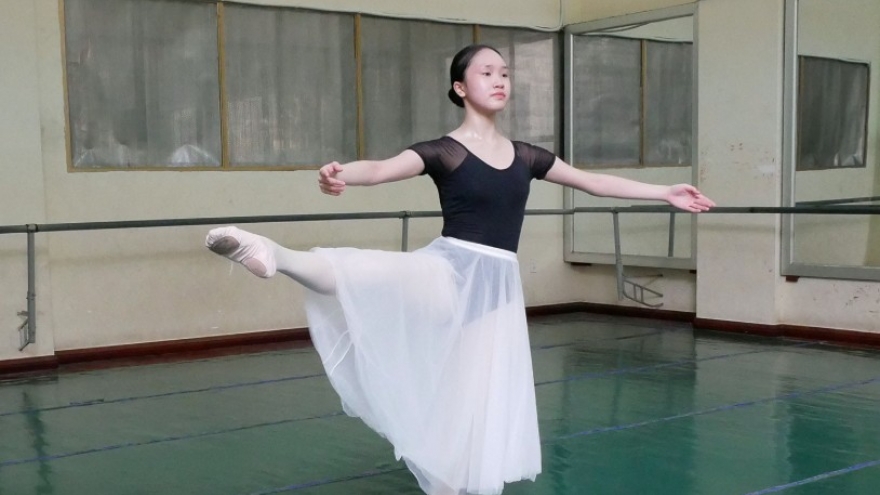 Teen ballerina to represent Vietnam at International Ballet Grand Prix