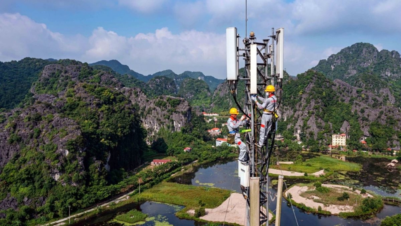 Nhà mạng và nhà sản xuất smartphone “bắt tay” thúc đẩy hệ sinh thái 5G
