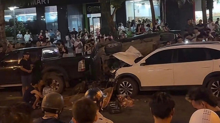 Liên tiếp các vụ ô tô "điên" trên đường phố Hà Nội: Phạt nồng độ cồn lại "thưa thớt"?