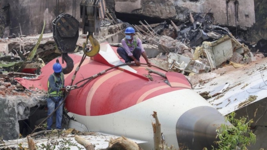 FAA và Boeing phản hồi nghi vấn về an toàn của hệ thống khoá công tắc nhiên liệu