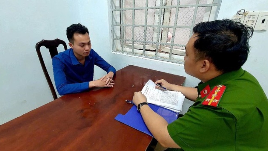 Bắt giữ thành viên nhóm "hội bùa ngải" dụ người phụ nữ quay clip khỏa thân