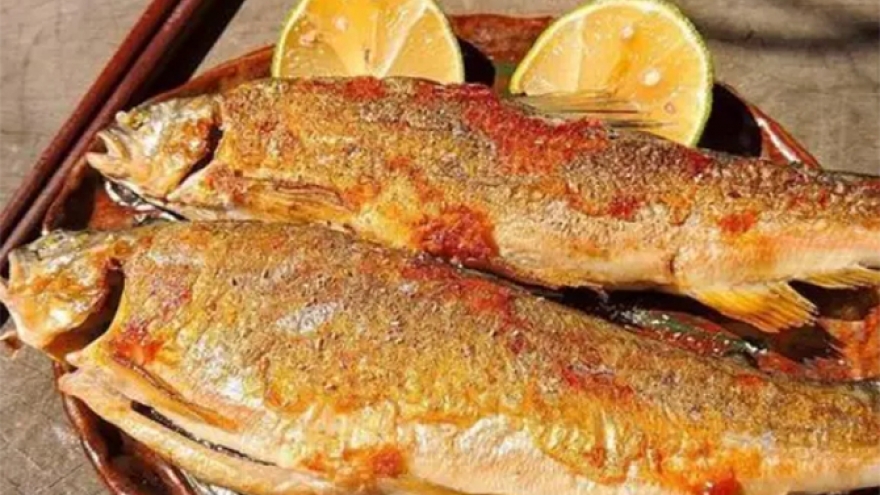 Các mẹo rán cá bất chấp loại chảo