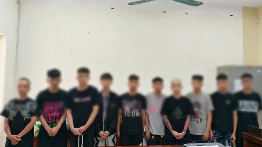 Bắt giữ 10 người liên quan vụ giết người giữa đêm ở Hà Nội