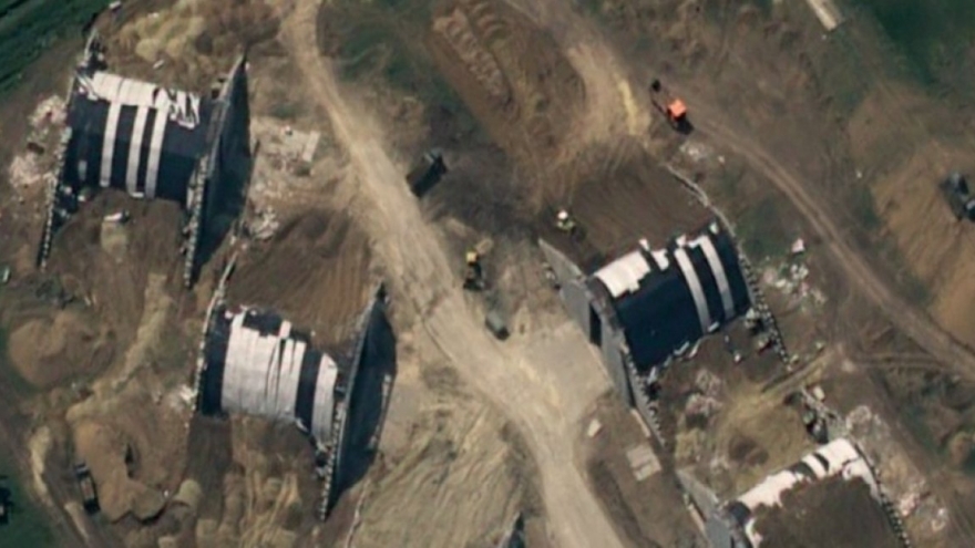 Nga xây loạt nhà chứa máy bay có mái vòm tại các căn cứ trọng yếu