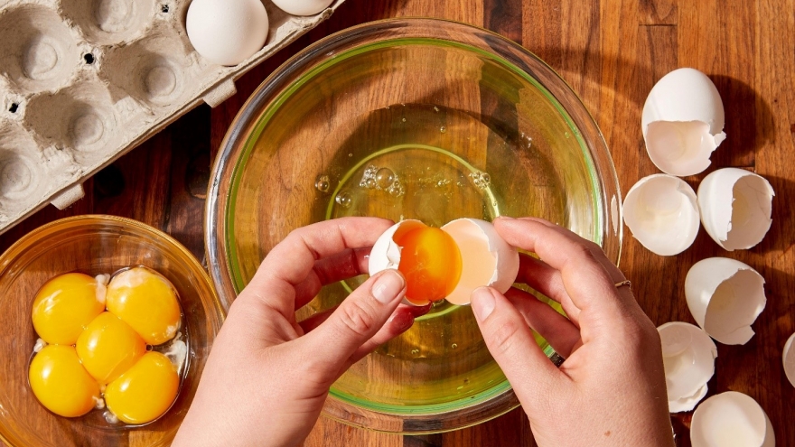 Phát hiện trứng có những dấu hiệu này chớ dại ăn vào kẻo “mang bệnh vào người”