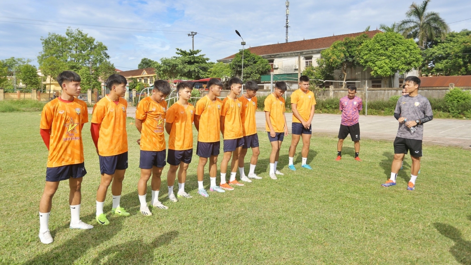 Chuyển nhượng V-League 2025/2026 mới nhất: Hà Tĩnh có quyết định bất ngờ