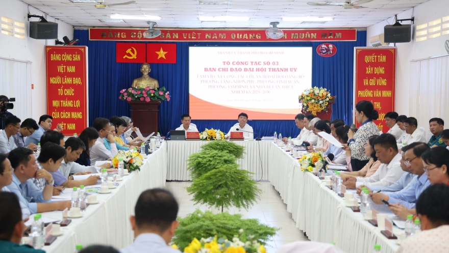 Không thể để phó chủ tịch UBND xã, phường ngồi ký sao y chứng thực mãi được