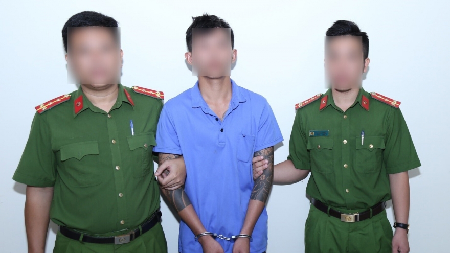 Tạm giữ hình sự kẻ giết tài xế xe ôm để cướp tài sản