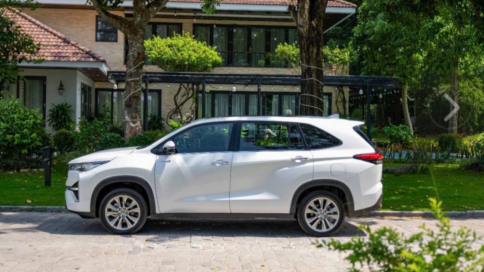 Những mẫu xe hybrid được yêu thích nhất thị trường Việt Nam trong tháng 6/2025