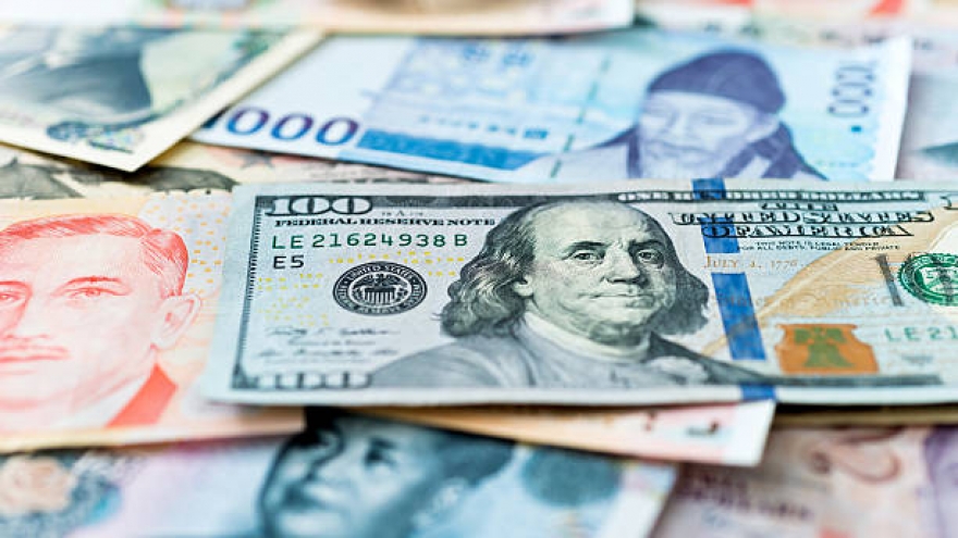 Tỷ giá USD hôm nay 31/7: Tỷ giá trung tâm nâng lên mức 25.240 đồng/USD