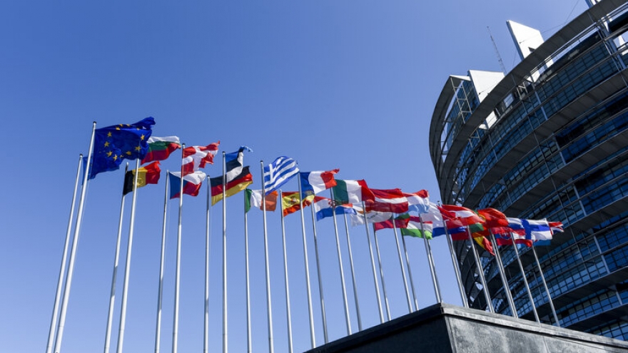 EU xem xét đẩy nhanh quá trình loại bỏ khí đốt của Nga