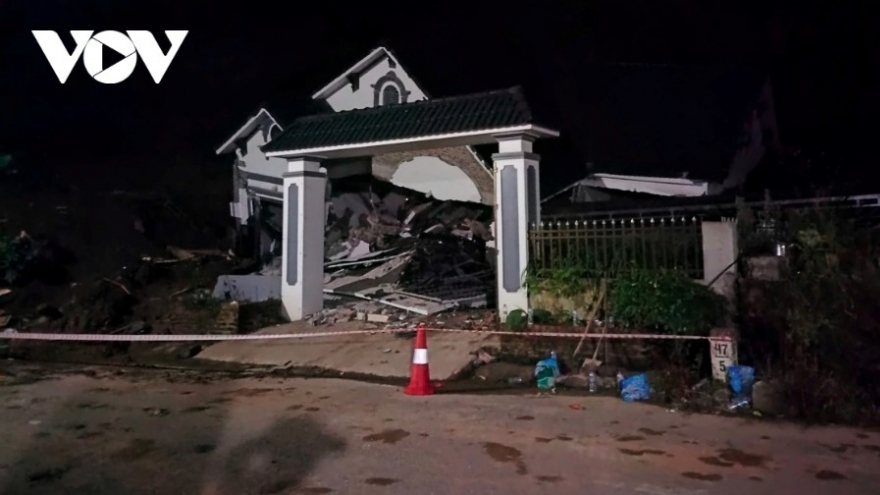 Landslide leaves two dead, three injured in Northern Vietnam