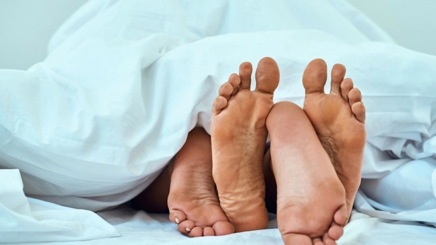 Sợ chồng ngoại tình, vợ đòi hỏi liên tục khiến tôi phát hoảng mỗi khi về nhà