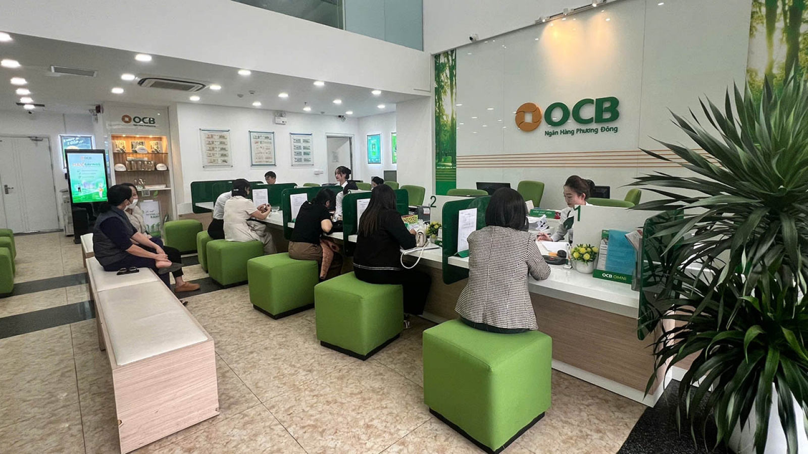 Lãi suất neo cao, doanh nghiệp gặp khó trước áp lực chi phí vốn