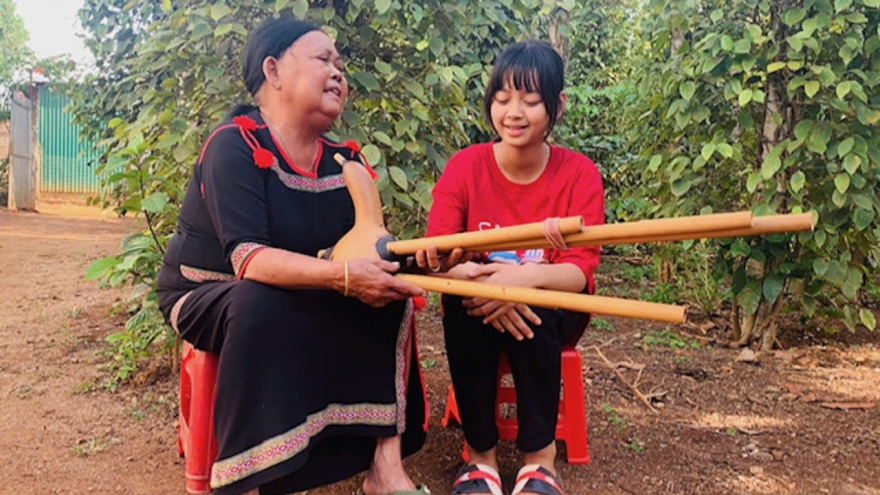 Nữ nghệ nhân Êđê giữ hồn dân ca eirei