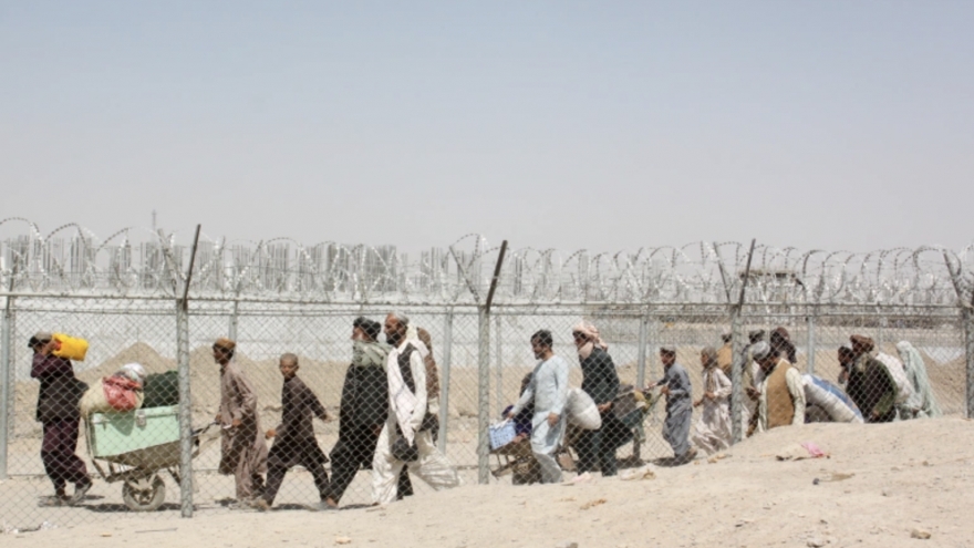 Gần 1 triệu người tị nạn Afghanistan rời Iran trở về nước