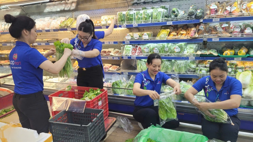 Co.opmart khu vực miền Bắc chủ động ứng phó bão Wipha, đảm bảo nguồn hàng ổn định