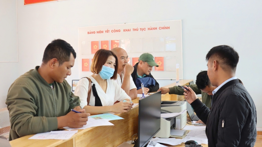 Tuần đầu vận hành chính quyền 2 cấp ở Lâm Đồng: Thủ tục thông suốt, dân hài lòng