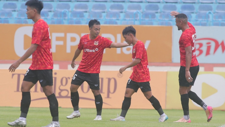 Xác định hai đội bóng vào chung kết giải Thiên Long Cup 2025