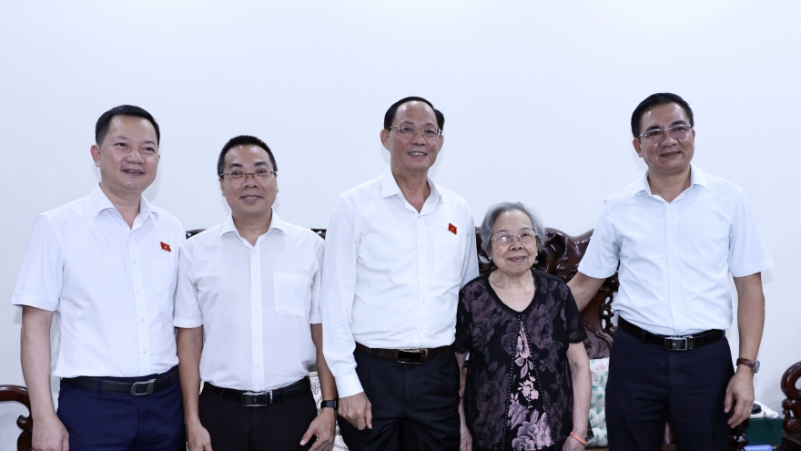 Phó Chủ tịch Quốc hội tri ân người có công tại Hà Nội và Hải Phòng