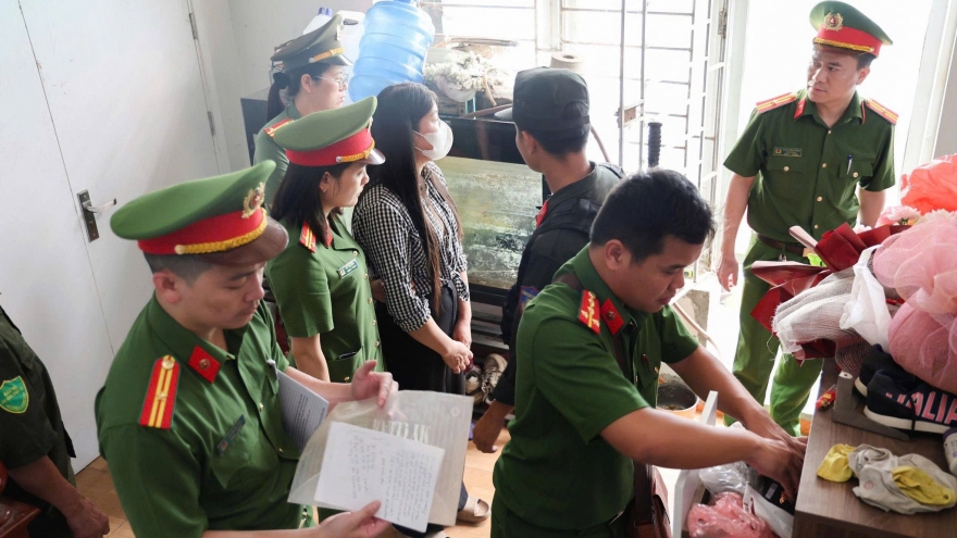 Công an Phú Thọ triệt xóa nhóm "bảo kê" cho phương tiện vận tải vi phạm