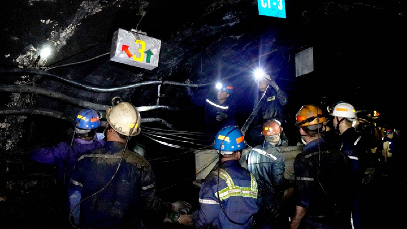Quảng Ninh: Tai nạn hầm lò than, 2 công nhân thương vong