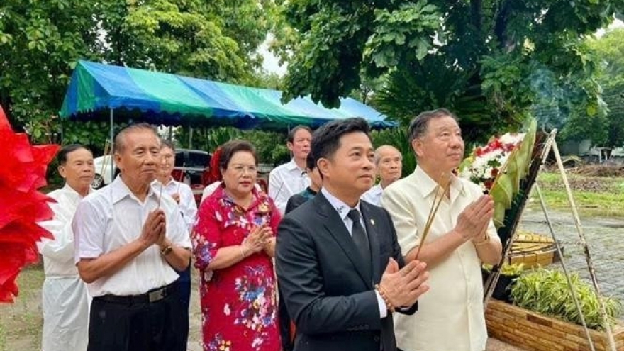 Vietnamese people in Thailand commemorate martyrs