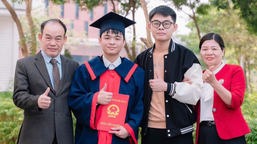 Thủ khoa khối A00 toàn quốc - Nam sinh Bắc Ninh thần tượng siêu sao Ronaldo