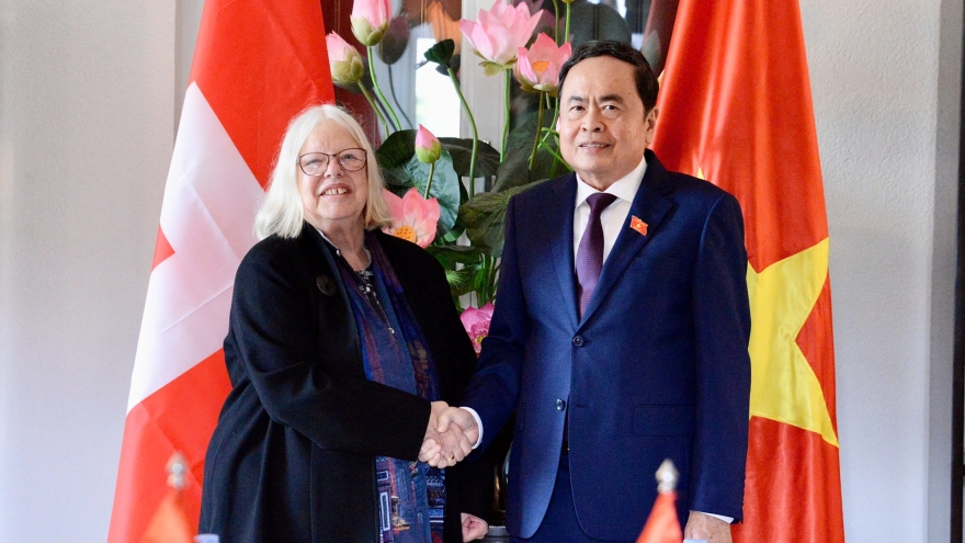 Chủ tịch Quốc hội Trần Thanh Mẫn tiếp Chủ tịch Hội hữu nghị Thụy Sĩ – Việt Nam