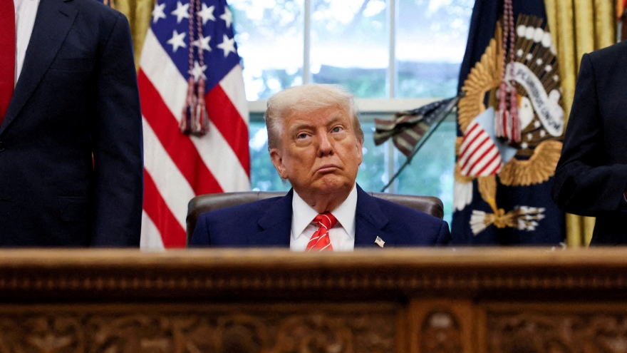 Vỡ mộng giải quyết xung đột Ukraine, ông Trump sẽ dùng “cây gậy” với Nga?