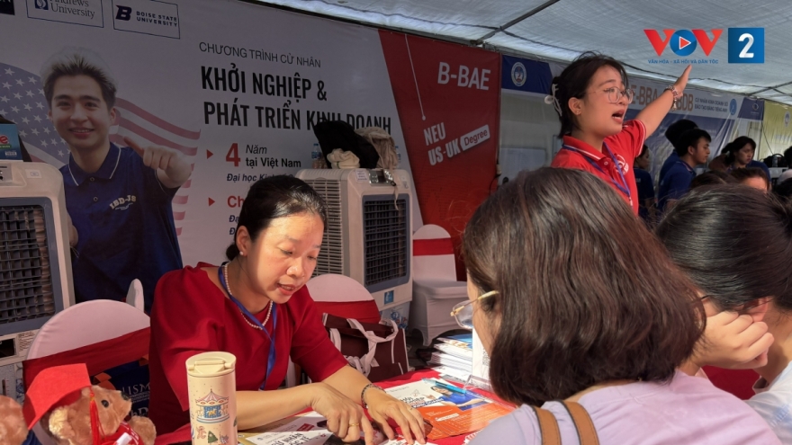 Tuyển sinh đại học, cần gỡ vướng trước khi chốt nguyện vọng
