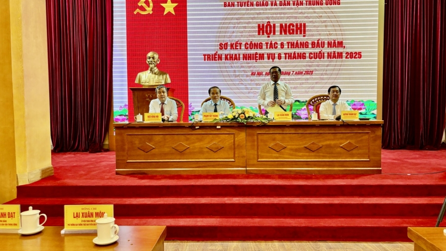 Khơi dậy “một làn sóng yêu nước, yêu dân tộc mạnh mẽ” trong thế hệ trẻ