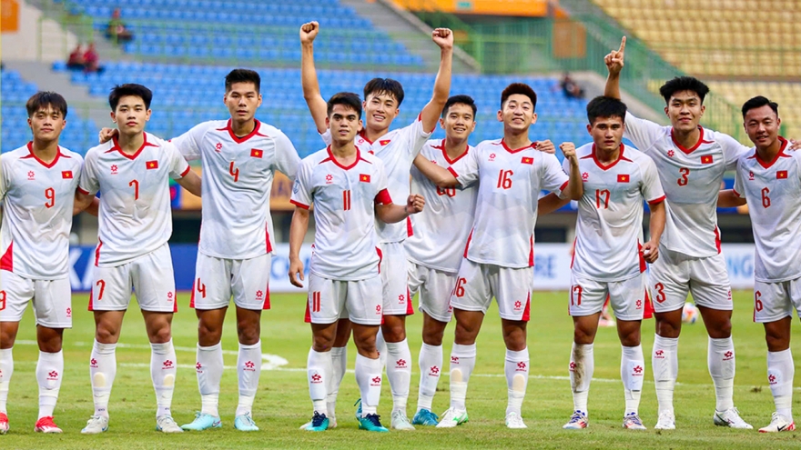 Cầu thủ U23 Việt Nam chia sẻ về việc các tiền đạo chưa ghi bàn