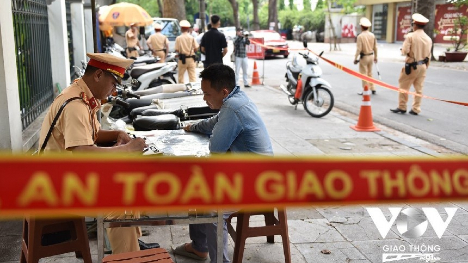 Lỗi vi phạm nào bị trừ tới 10 điểm bằng lái?