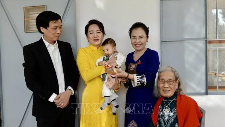 NA Chairman’s spouse visits Vietnam Village in Morocco