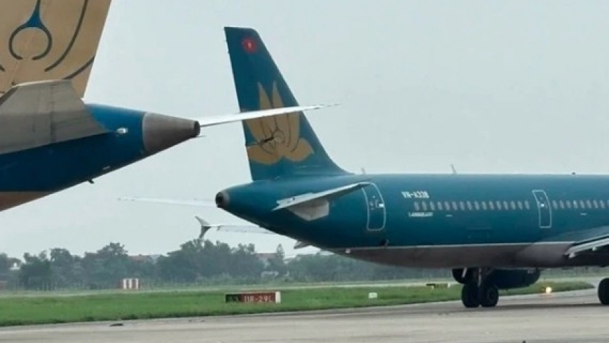 Aviation authority urges heightened flight safety following aircraft collision