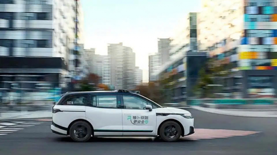 Xe tự hành Baidu sẽ có mặt trên ứng dụng Uber tại châu Á, Trung Đông cuối 2025