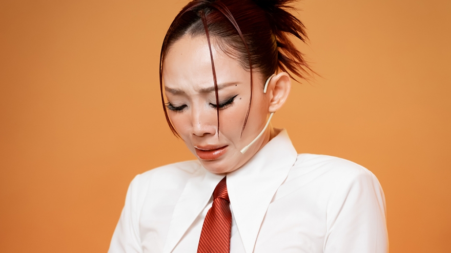 Tóc Tiên bật khóc khi học trò dừng bước, Soobin dẫn team về đích đầu tiên