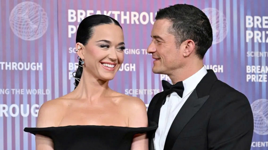 Katy Perry và Orlando Bloom xác nhận đã chia tay