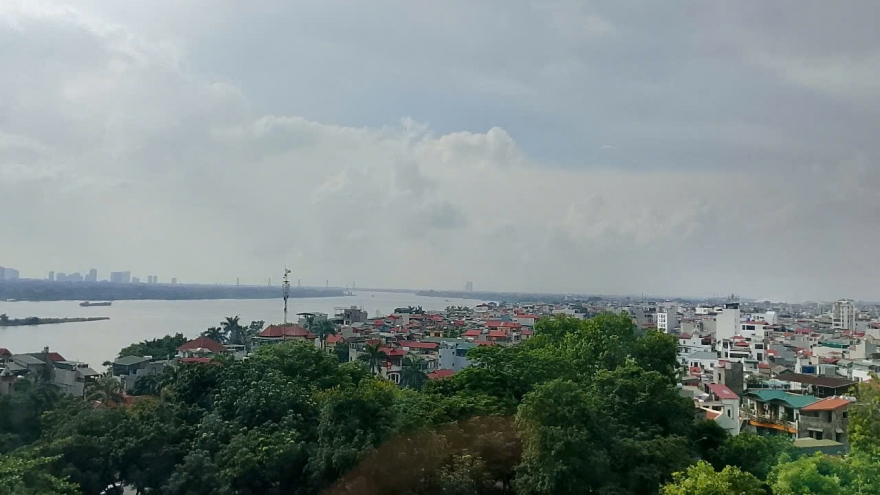 Sông Hồng nhem nhuốc, cần sớm cải tạo cảnh quan ven sông
