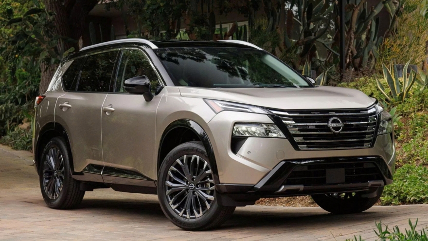 Nissan triệu hồi gần nửa triệu xe tại Mỹ, có thể phải thay thế toàn bộ động cơ
