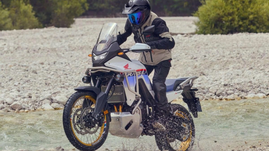 Honda Transalp 2025 ra mắt tại Malaysia, giá từ 349 triệu đồng