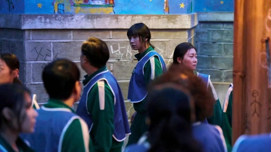 Squid Game và những bộ phim Hàn Quốc "đầu voi đuôi chuột"